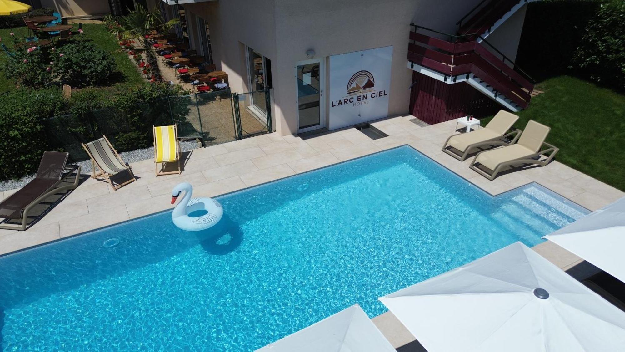 Logis Hotel Arc En Ciel 또농-레-방 외부 사진