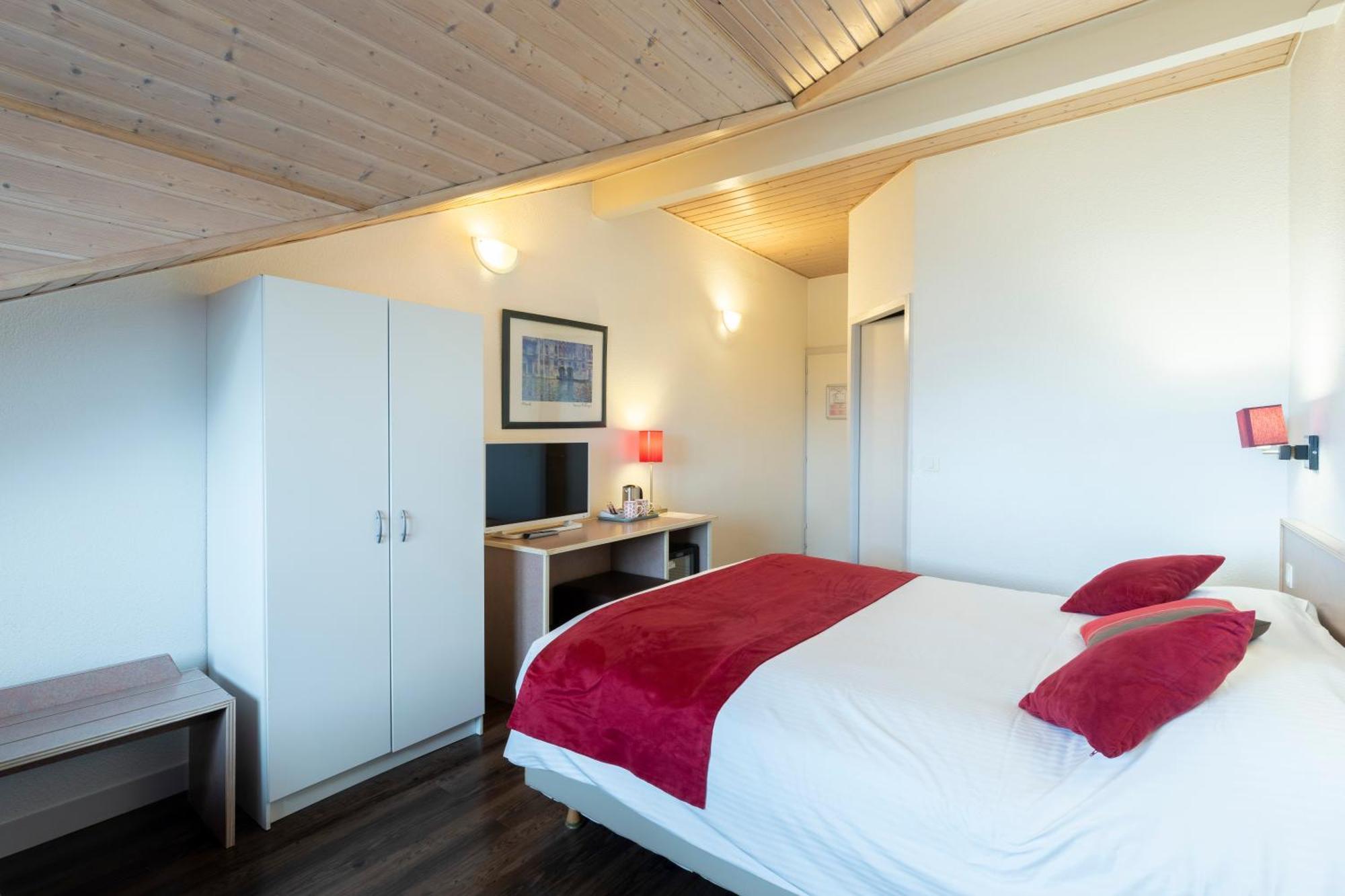 Logis Hotel Arc En Ciel 또농-레-방 객실 사진
