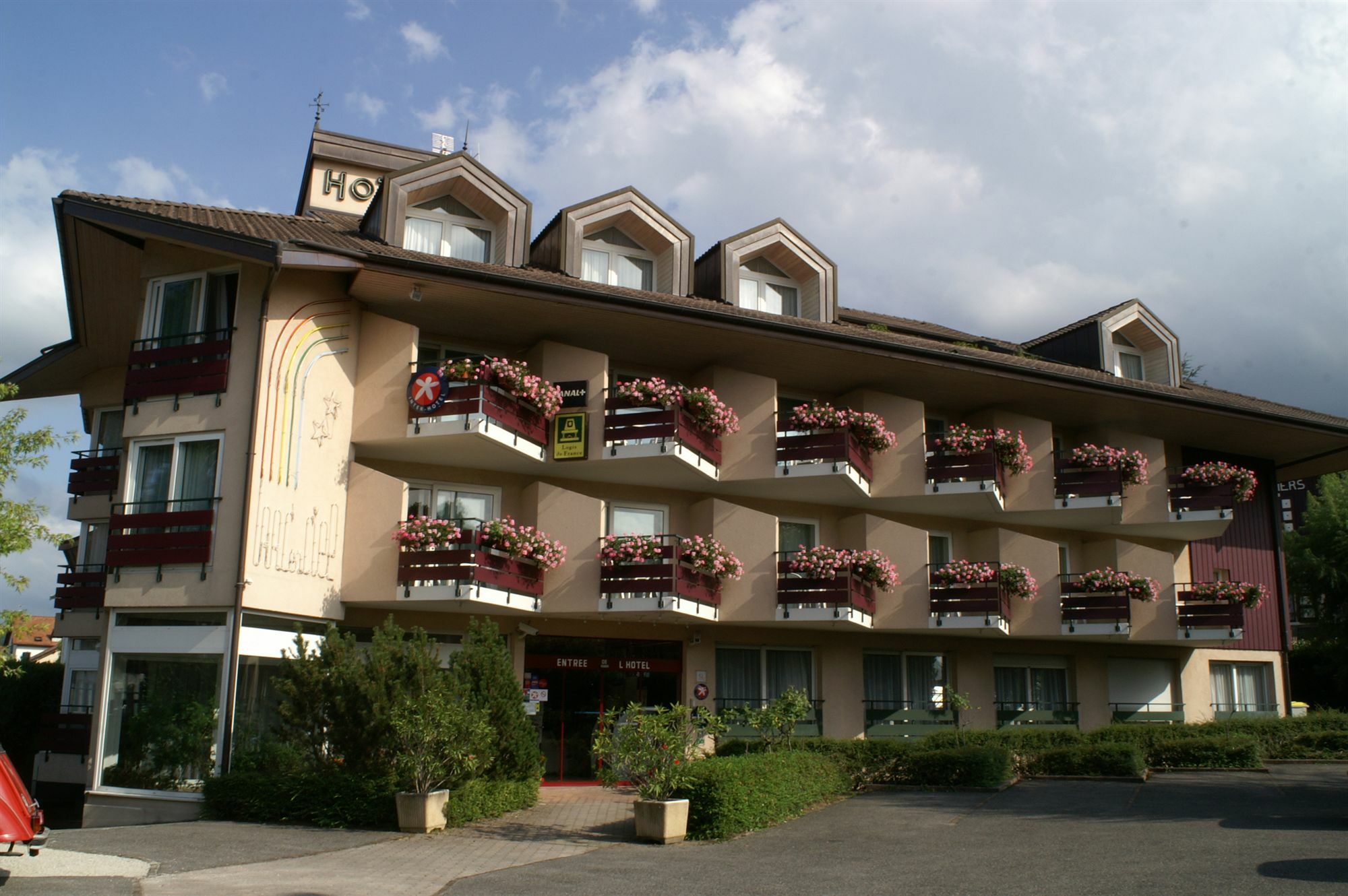 Logis Hotel Arc En Ciel 또농-레-방 외부 사진